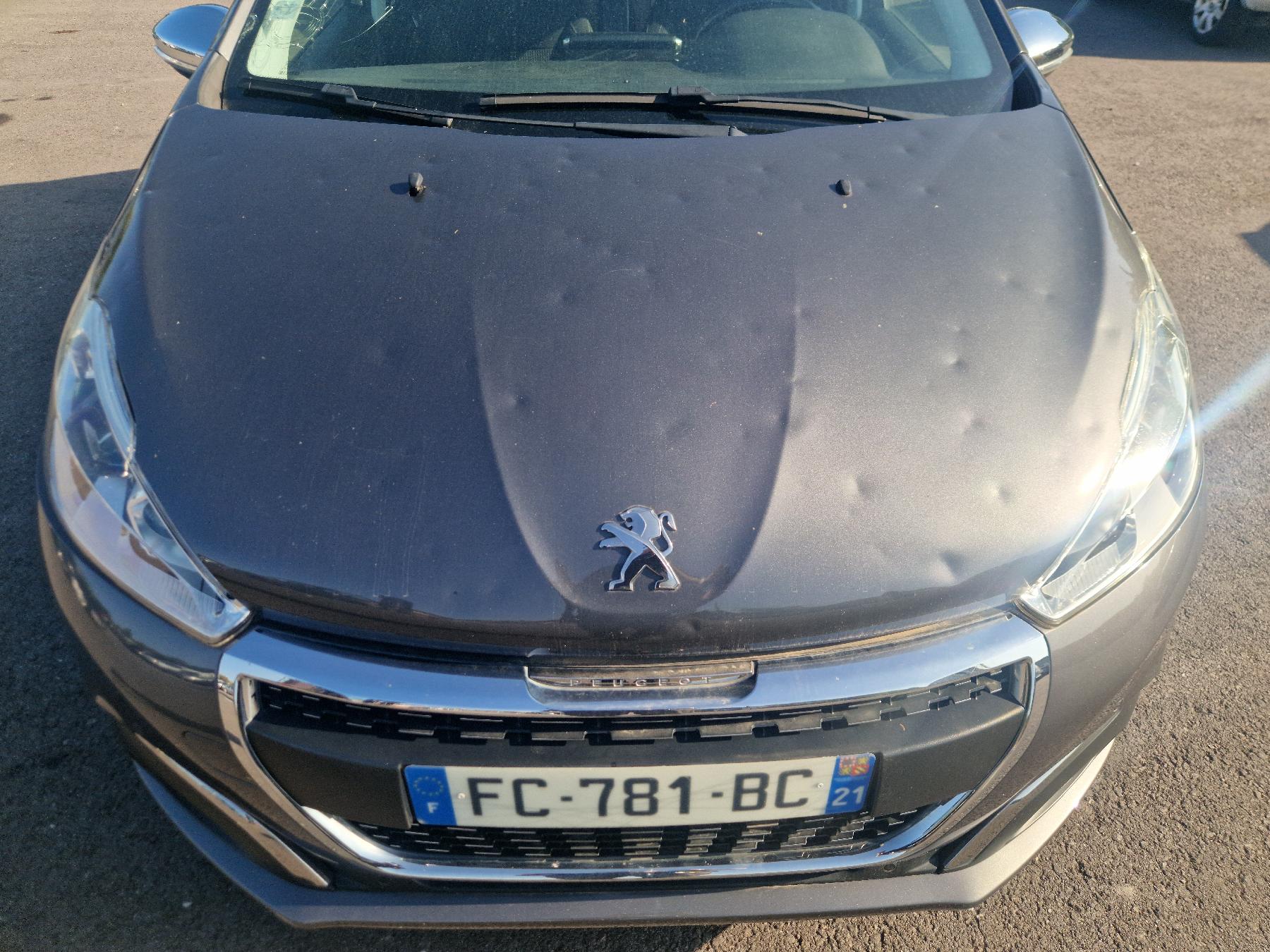 Feu arriere stop central pour PEUGEOT 208 1 PHASE 2 Feu arriere stop central pour PEUGEOT 208 1 PHASE 2