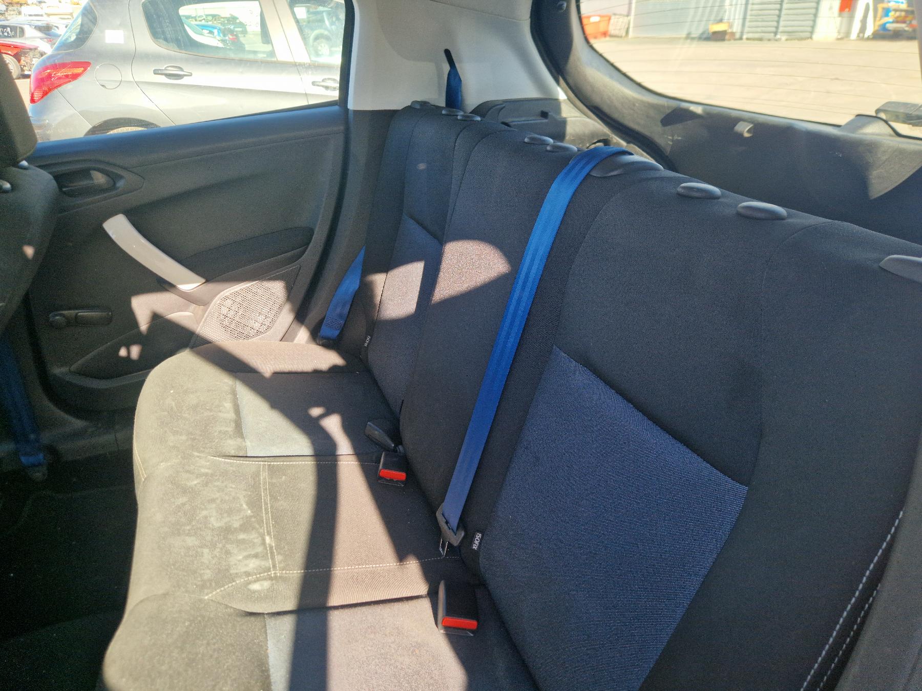 Baie de pare brise pour PEUGEOT 208 1 PHASE 2 Baie de pare brise pour PEUGEOT 208 1 PHASE 2