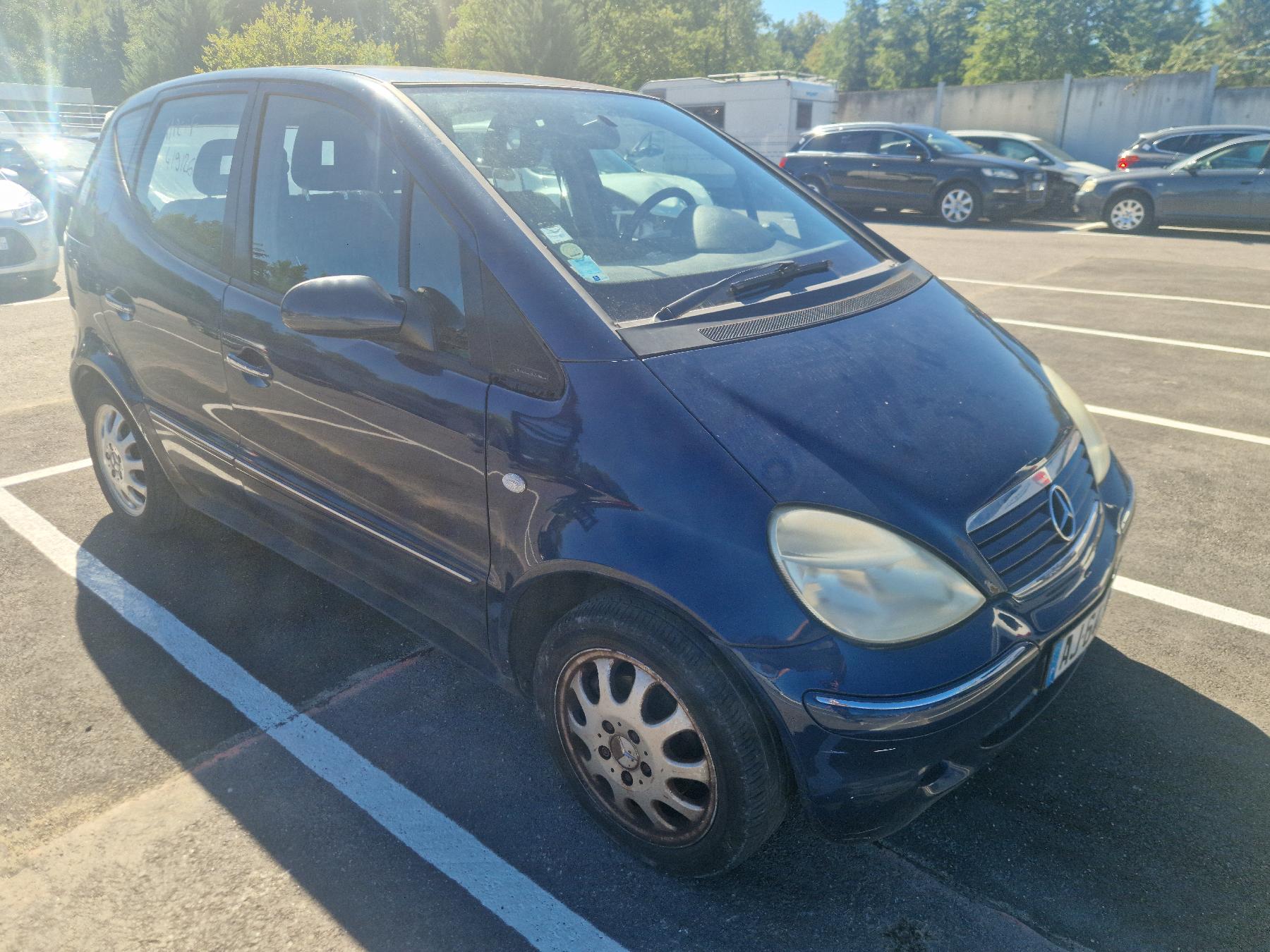Calandre pour MERCEDES CLASSE A 168 PHASE 2 Calandre pour MERCEDES CLASSE A 168 PHASE 2