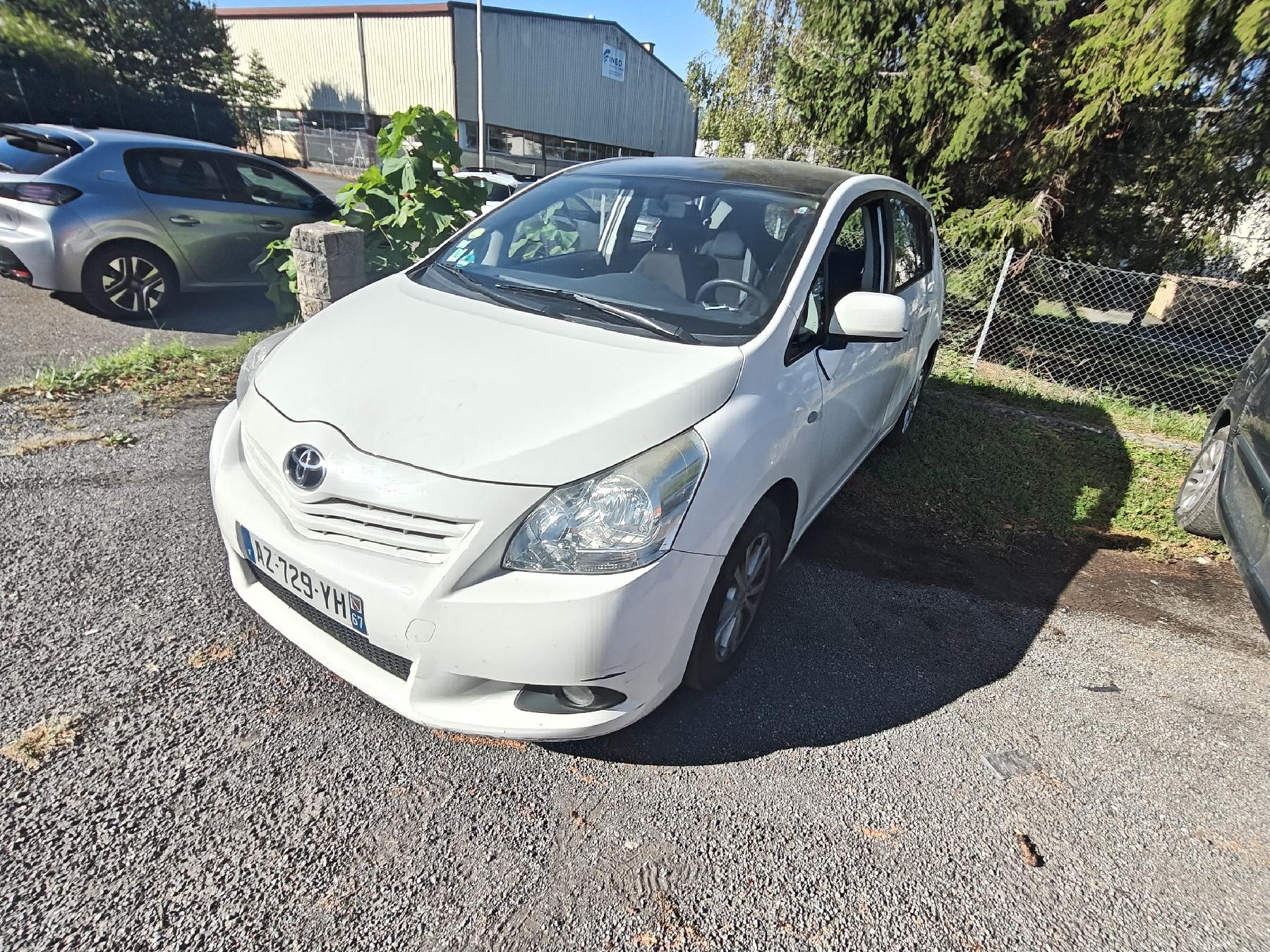 Renfort pare choc arriere (traverse) pour TOYOTA VERSO PHASE 1 Renfort pare choc arriere (traverse) pour TOYOTA VERSO PHASE 1