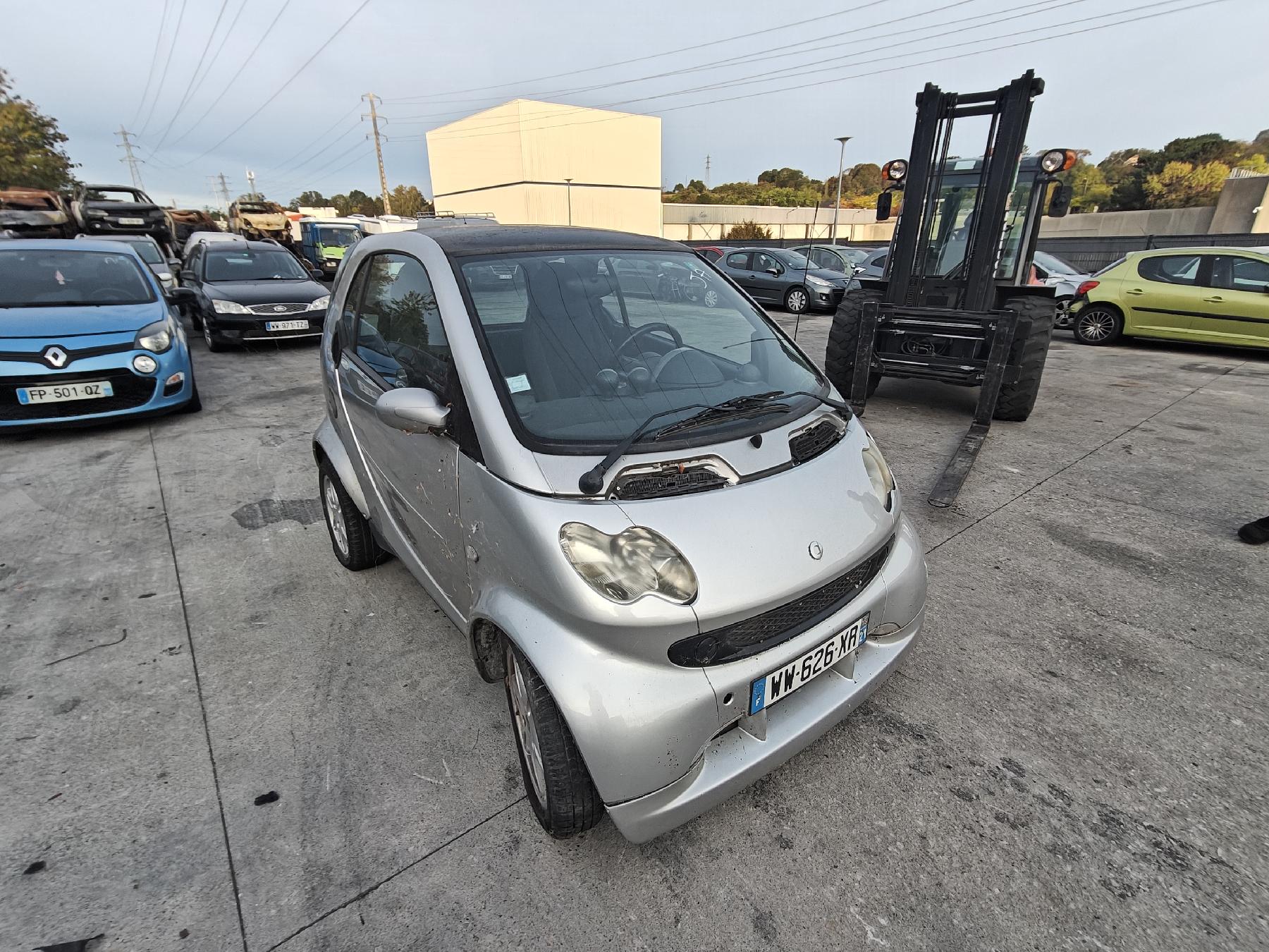 Serrure avant gauche pour SMART FORTWO 1 PHASE 2 COUPE Serrure avant gauche pour SMART FORTWO 1 PHASE 2 COUPE