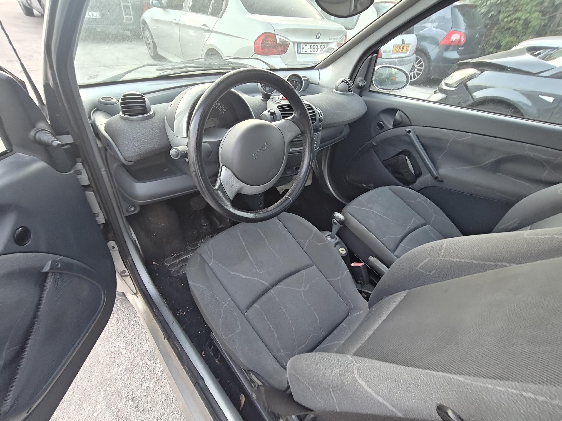 Serrure avant gauche pour SMART FORTWO 1 PHASE 2 COUPE Serrure avant gauche pour SMART FORTWO 1 PHASE 2 COUPE