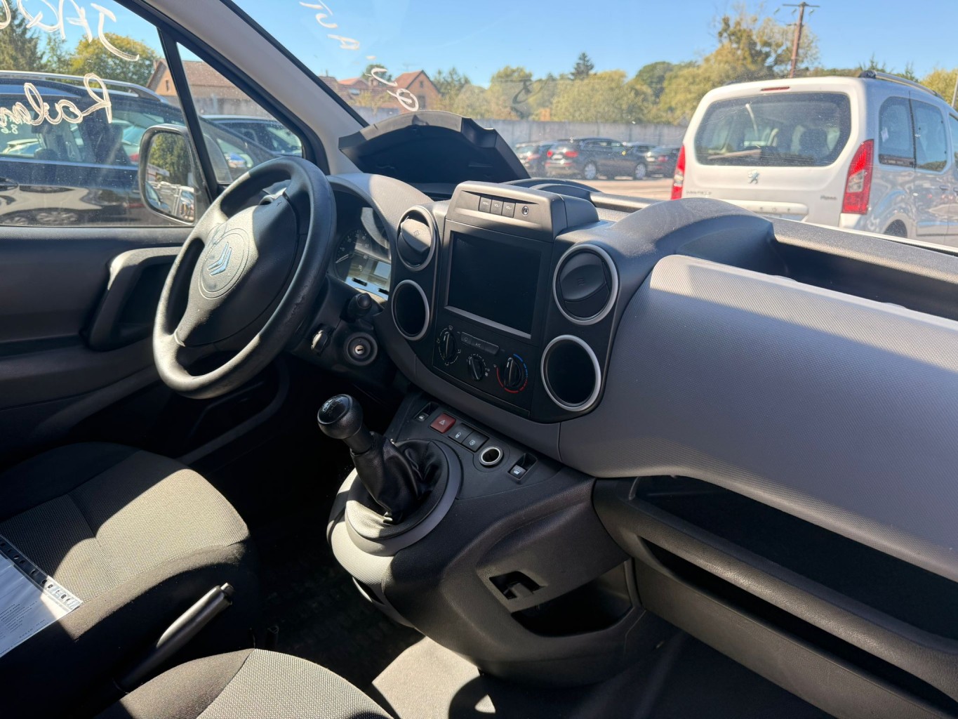 Cloison de separation (utilitaire) pour CITROEN BERLINGO 2 PHASE 3 Cloison de separation (utilitaire) pour CITROEN BERLINGO 2 PHASE 3