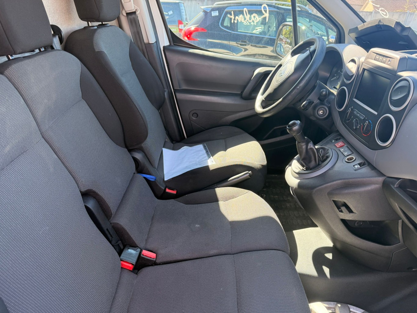 Cloison de separation (utilitaire) pour CITROEN BERLINGO 2 PHASE 3 Cloison de separation (utilitaire) pour CITROEN BERLINGO 2 PHASE 3