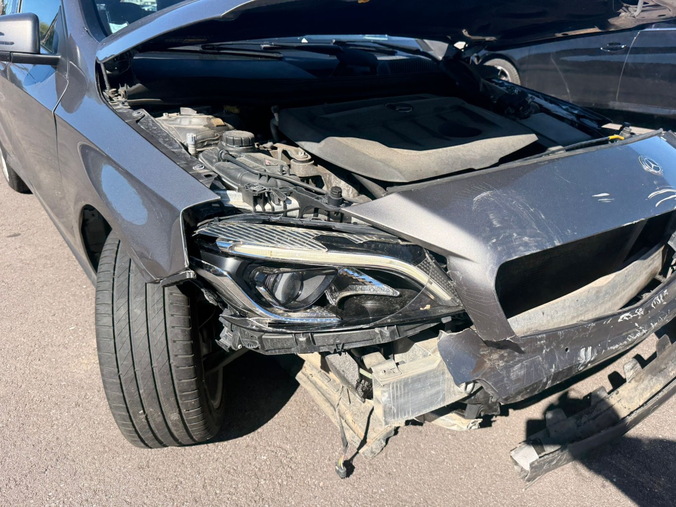 Porte arriere gauche pour MERCEDES CLASSE A 176 PHASE 2 Porte arriere gauche pour MERCEDES CLASSE A 176 PHASE 2