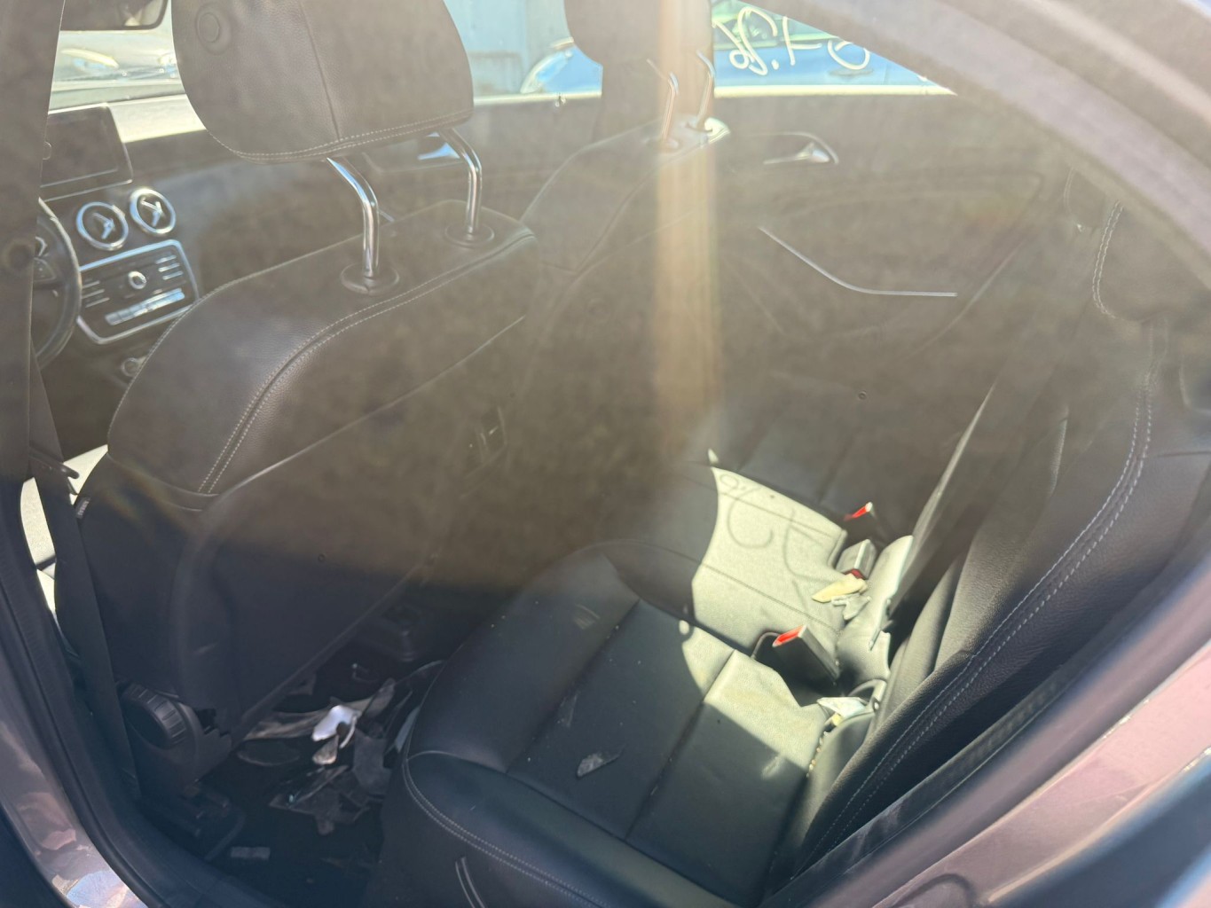 Porte arriere gauche pour MERCEDES CLASSE A 176 PHASE 2 Porte arriere gauche pour MERCEDES CLASSE A 176 PHASE 2