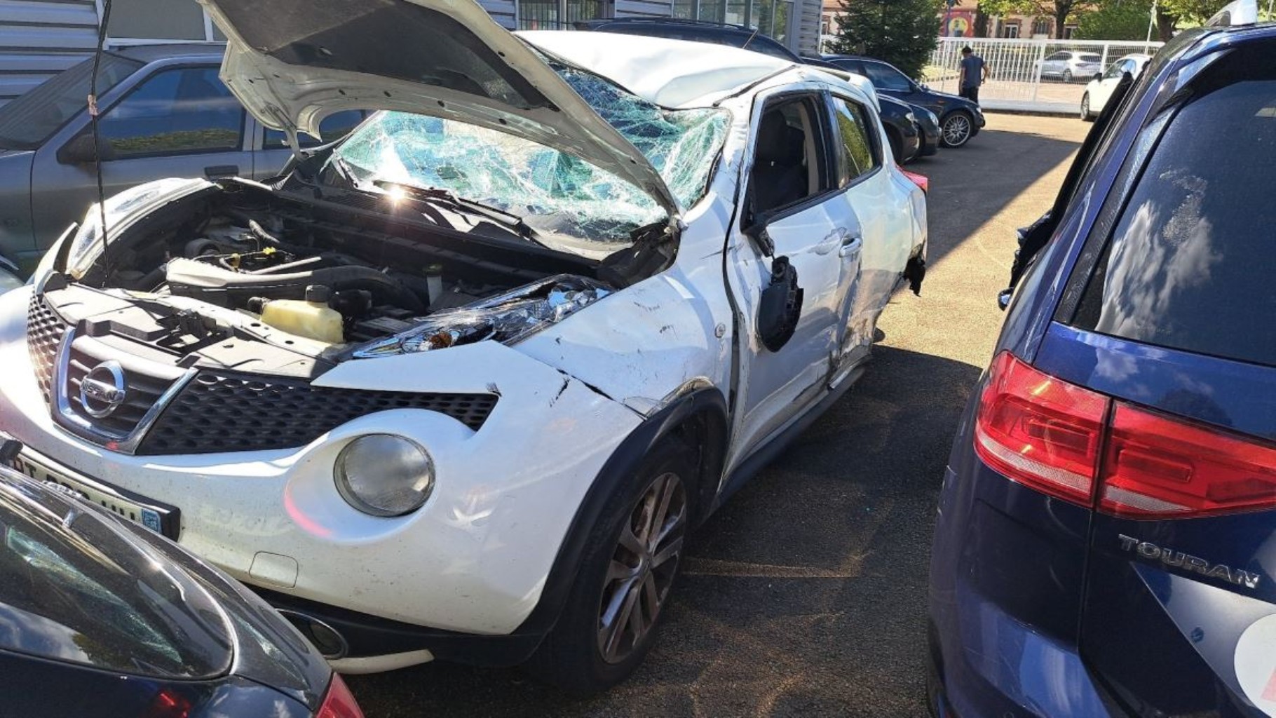 Malle/Hayon arriere pour NISSAN JUKE 1 PHASE 1 Malle/Hayon arriere pour NISSAN JUKE 1 PHASE 1