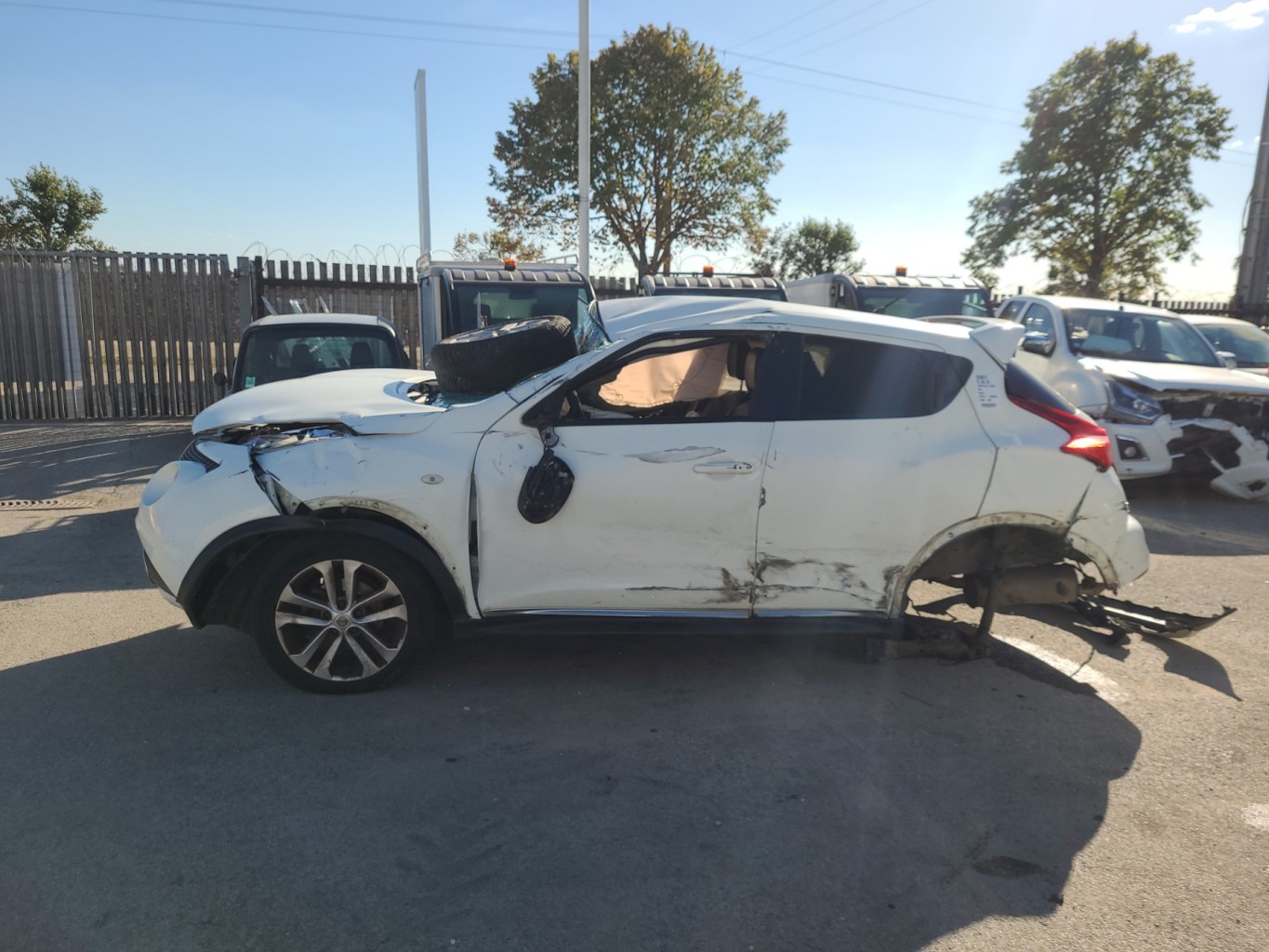 Malle/Hayon arriere pour NISSAN JUKE 1 PHASE 1 Malle/Hayon arriere pour NISSAN JUKE 1 PHASE 1