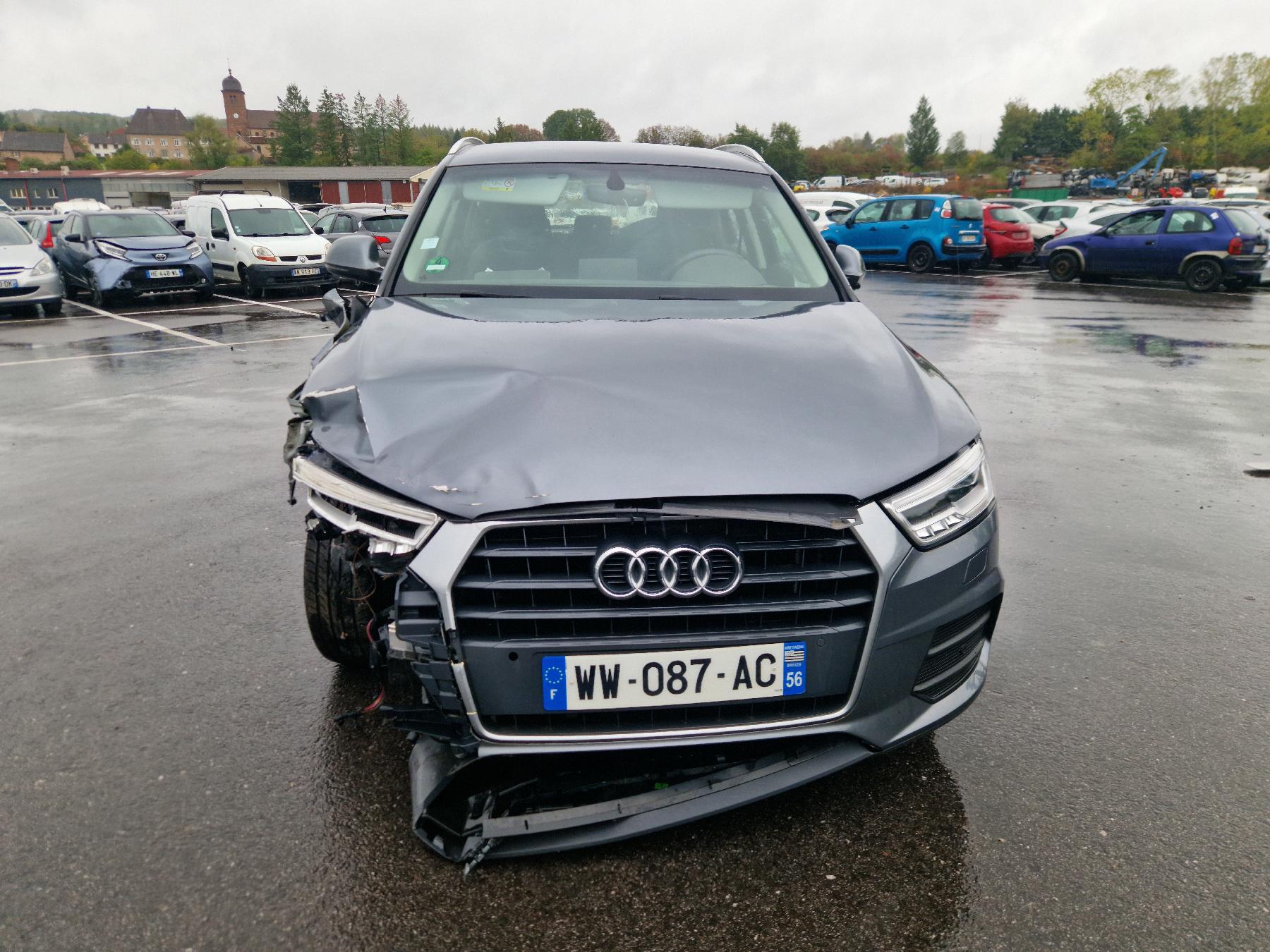 AUDI Q3 1