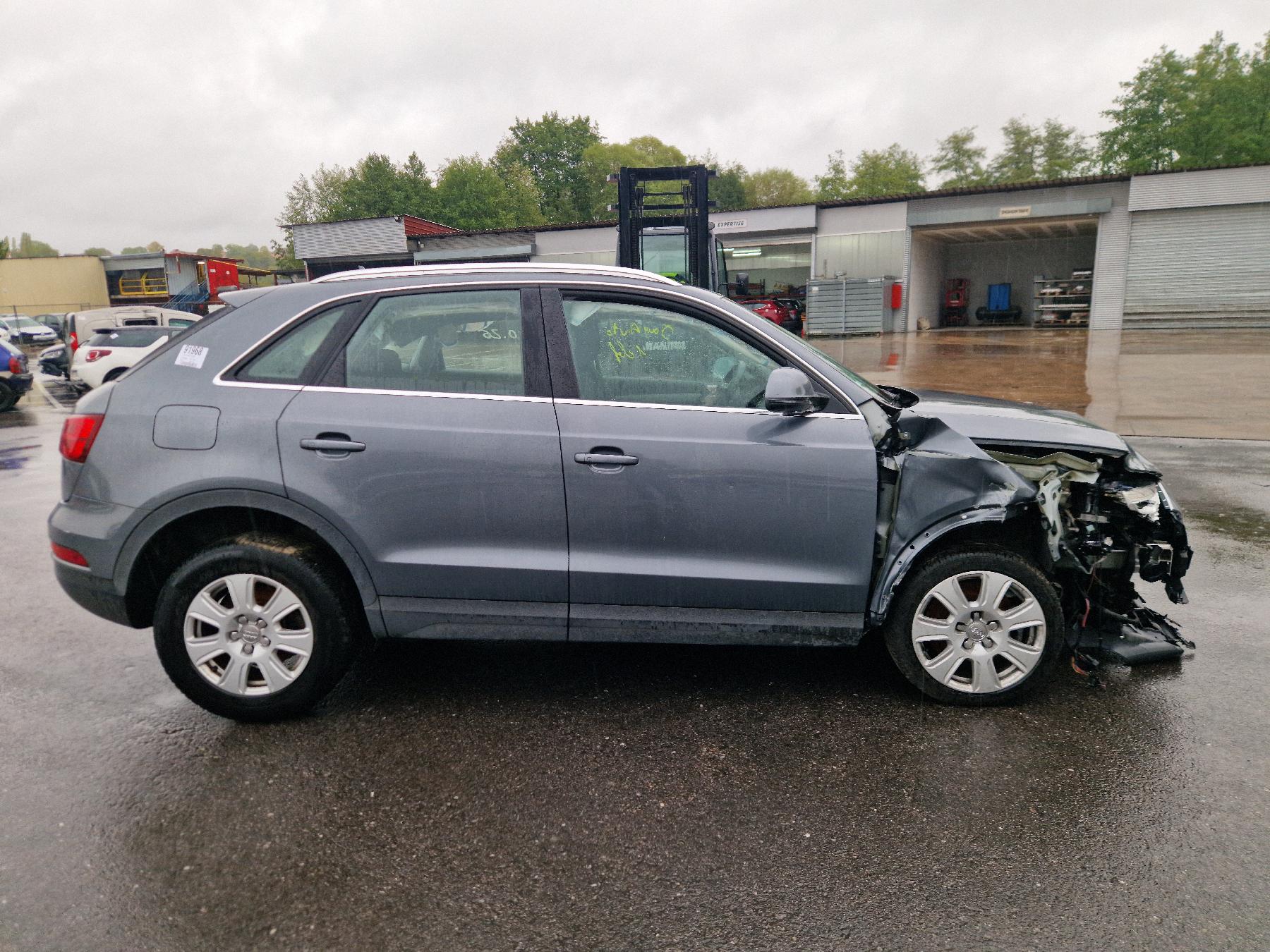 AUDI Q3 1
