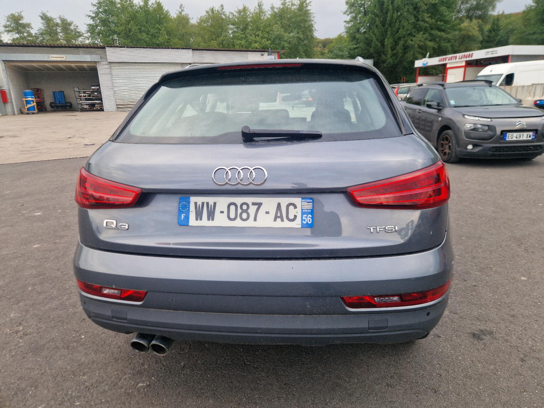 AUDI Q3 1
