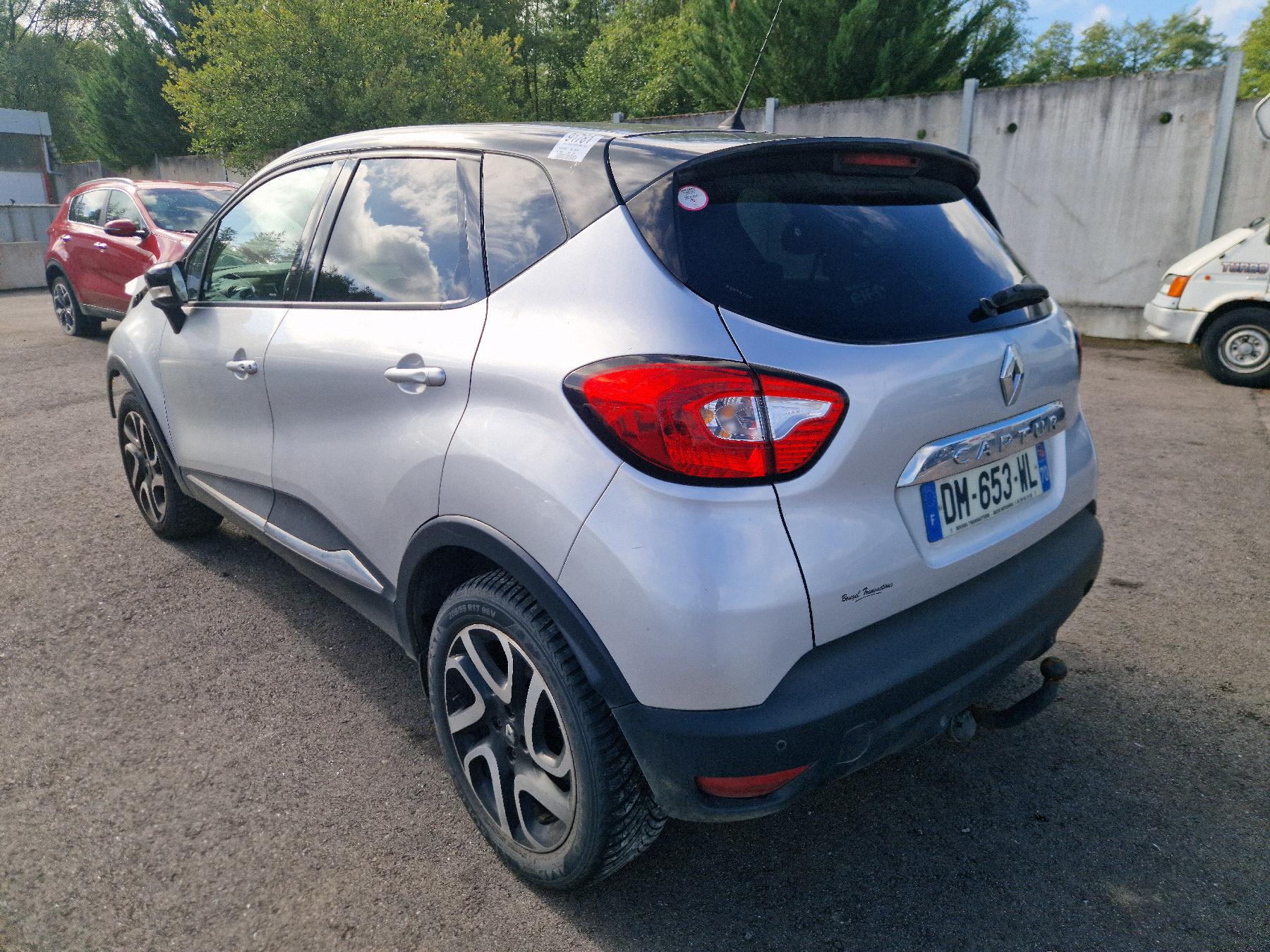 Attelage (boule de remorquage) pour RENAULT CAPTUR 1 PHASE 1 Attelage (boule de remorquage) pour RENAULT CAPTUR 1 PHASE 1