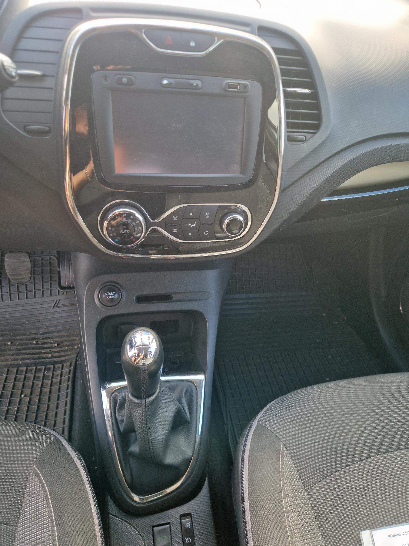 Attelage (boule de remorquage) pour RENAULT CAPTUR 1 PHASE 1 Attelage (boule de remorquage) pour RENAULT CAPTUR 1 PHASE 1