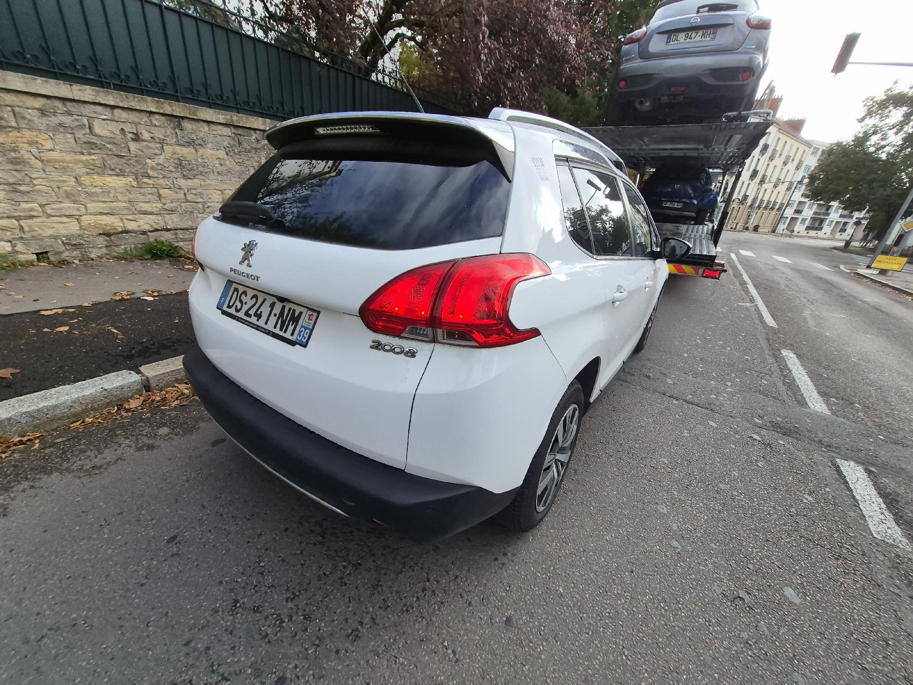 PEUGEOT 2008 1