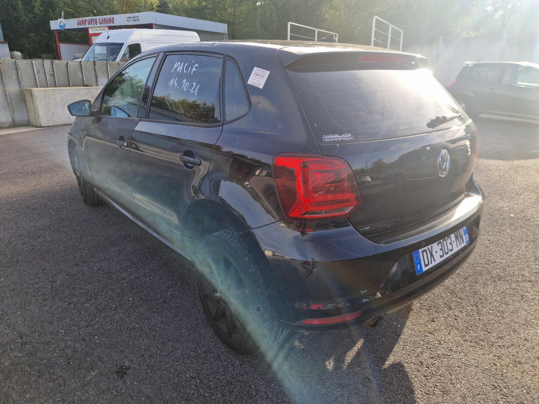 VOLKSWAGEN POLO 5