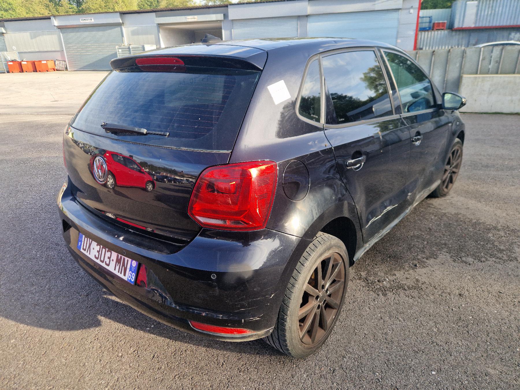 VOLKSWAGEN POLO 5