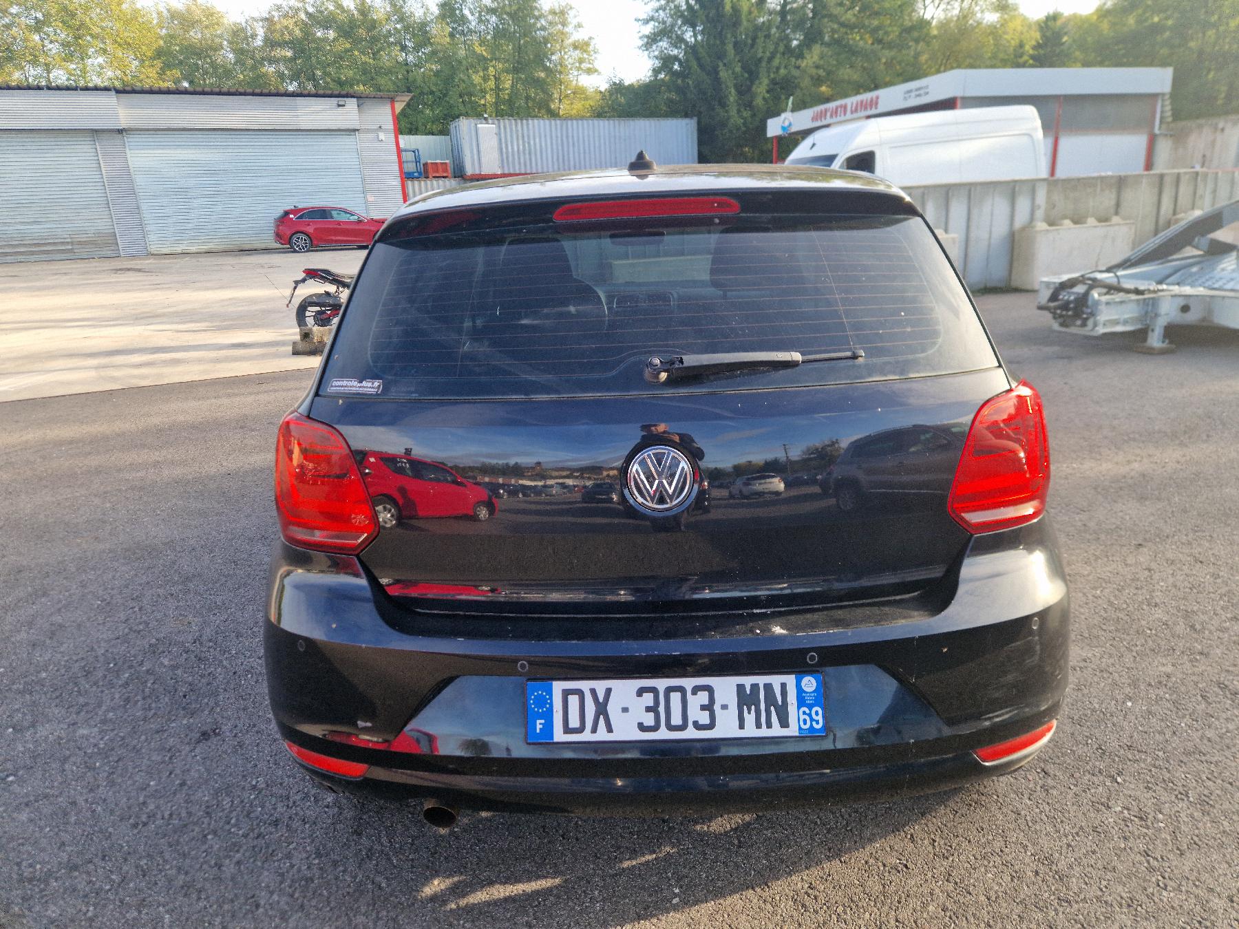 VOLKSWAGEN POLO 5
