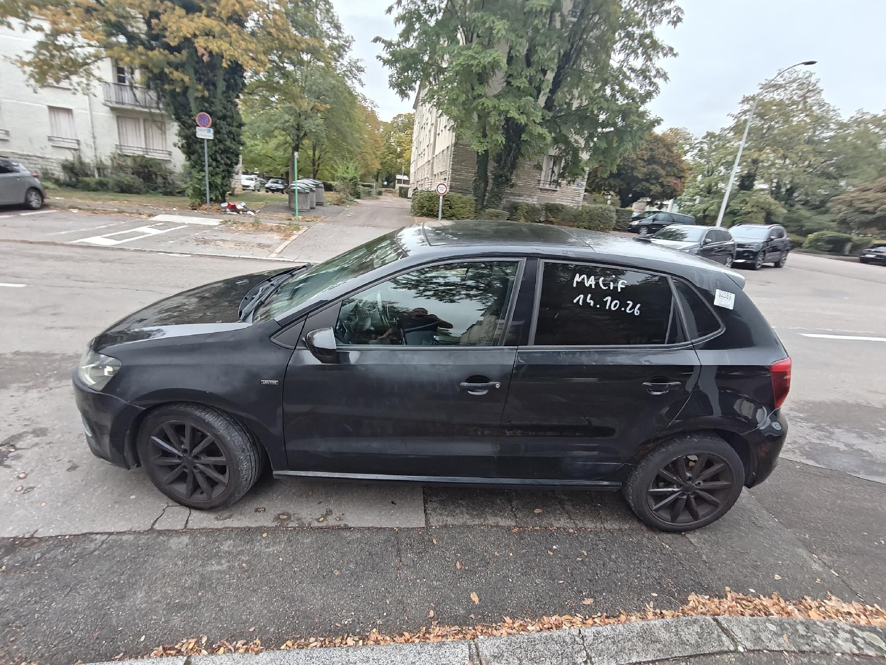 VOLKSWAGEN POLO 5