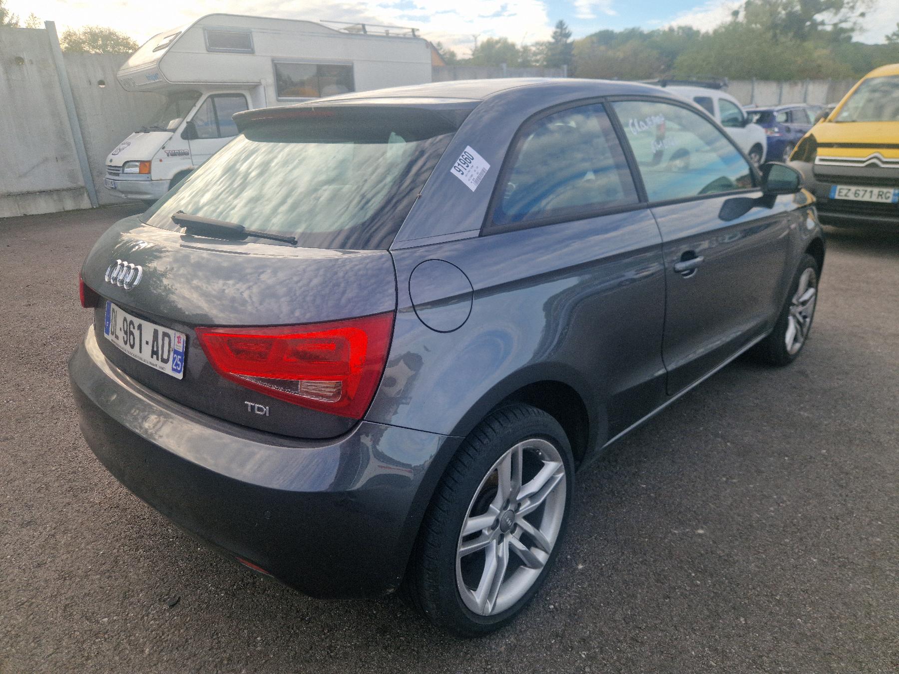 AUDI A1 1