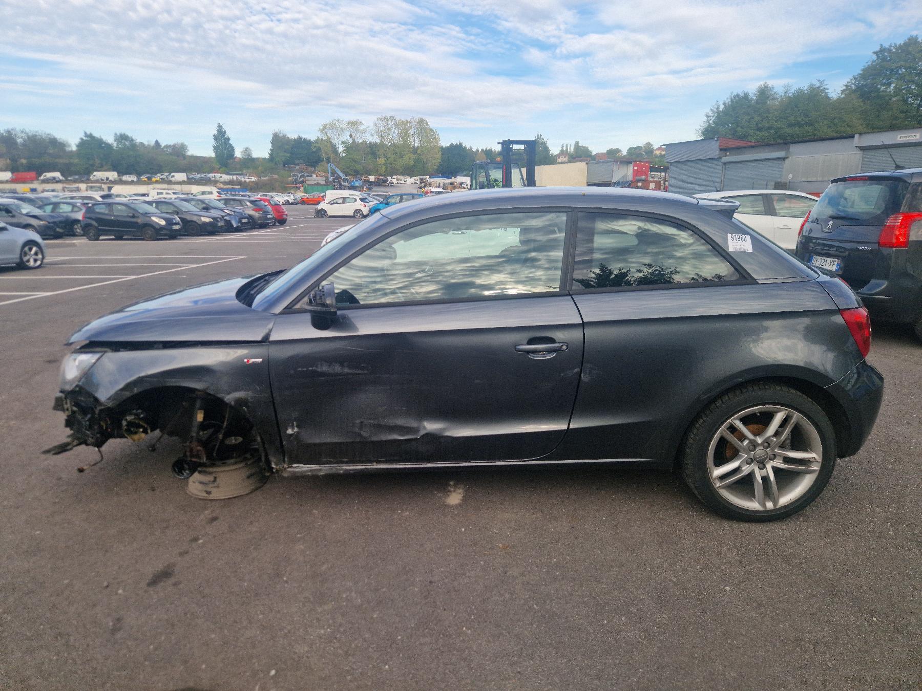 AUDI A1 1