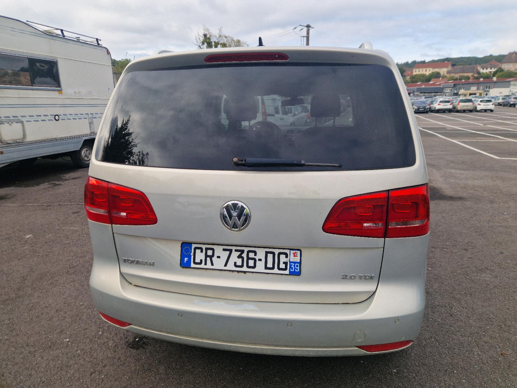 VOLKSWAGEN TOURAN 2