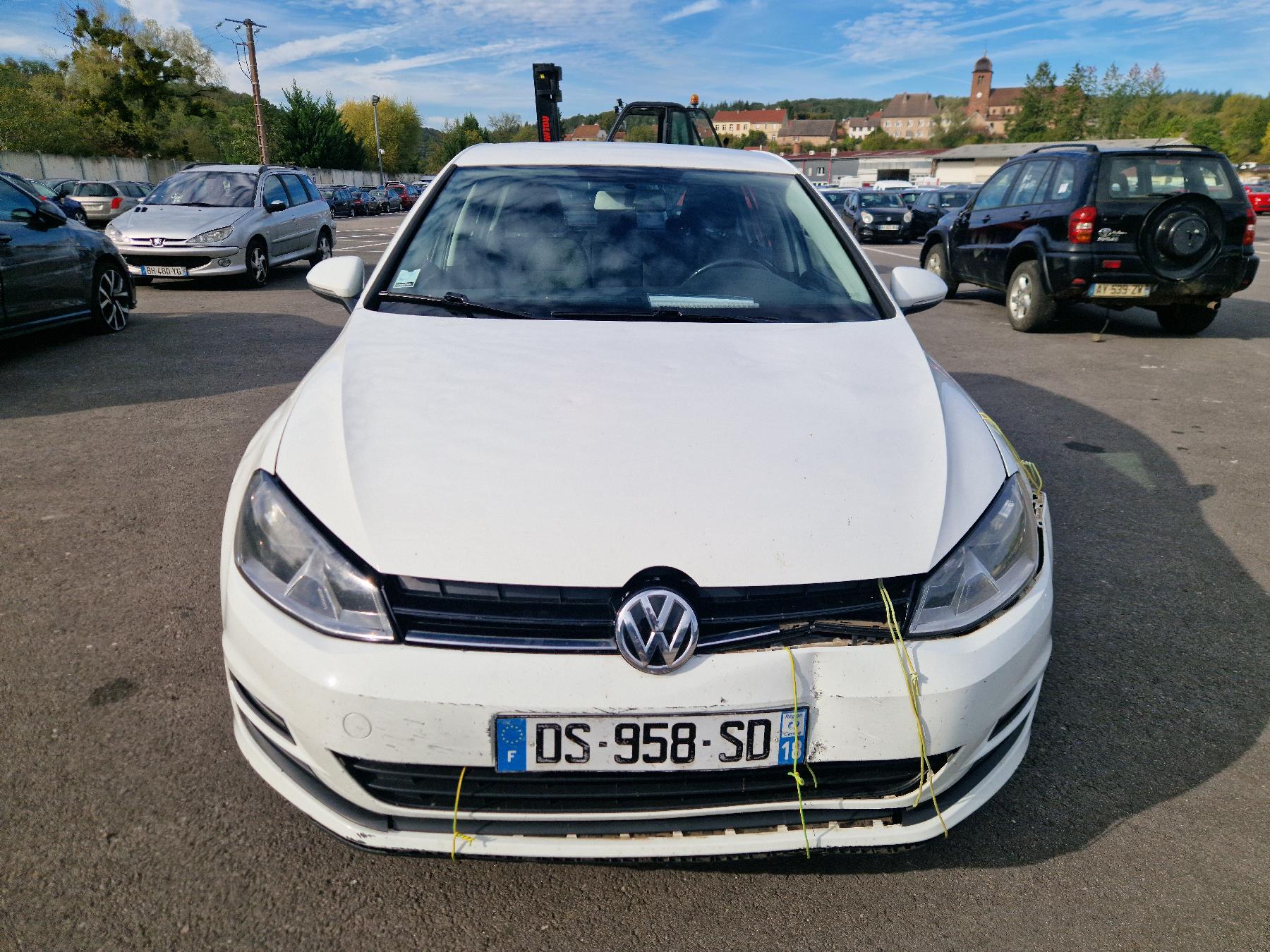Poignee porte arriere droit pour VOLKSWAGEN GOLF 7 PHASE 1 Poignee porte arriere droit pour VOLKSWAGEN GOLF 7 PHASE 1