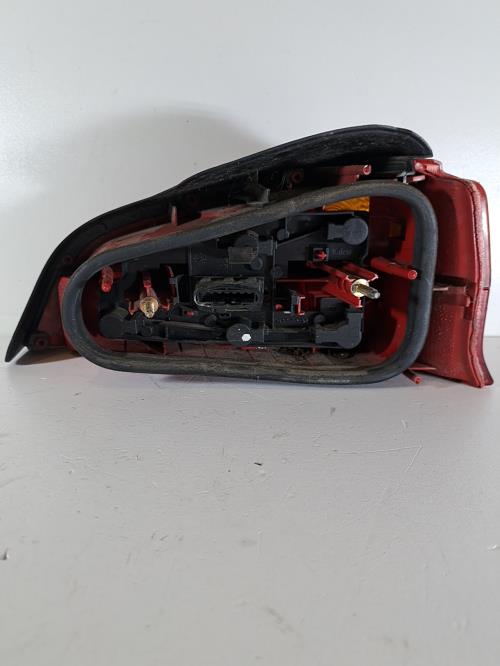Image Feu arriere principal gauche (feux) - PEUGEOT 106