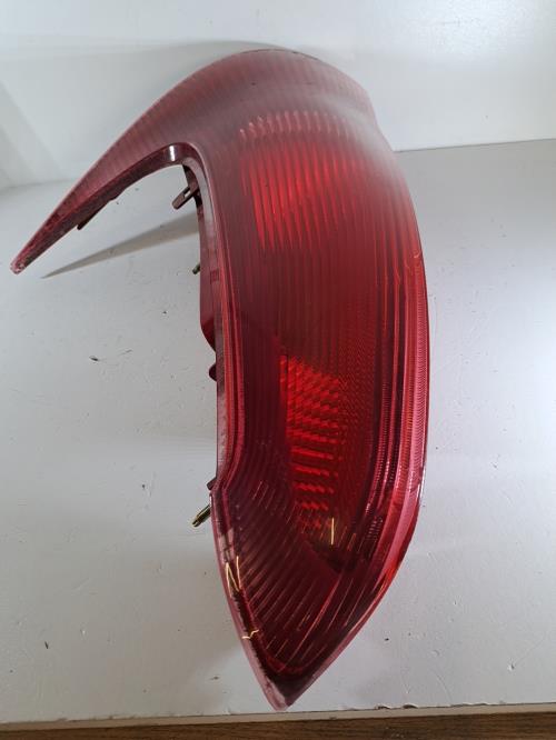 Image Feu arriere principal droit (feux) - PEUGEOT 206