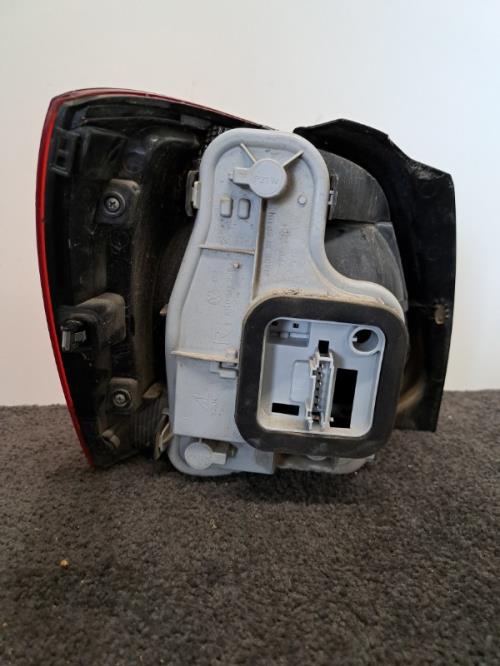 Image Feu arriere principal droit (feux) - VOLKSWAGEN POLO 5