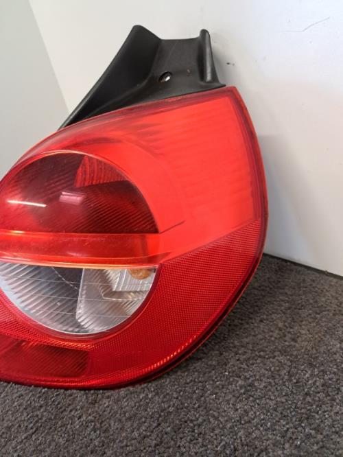Image Feu arriere principal droit (feux) - RENAULT CLIO 3