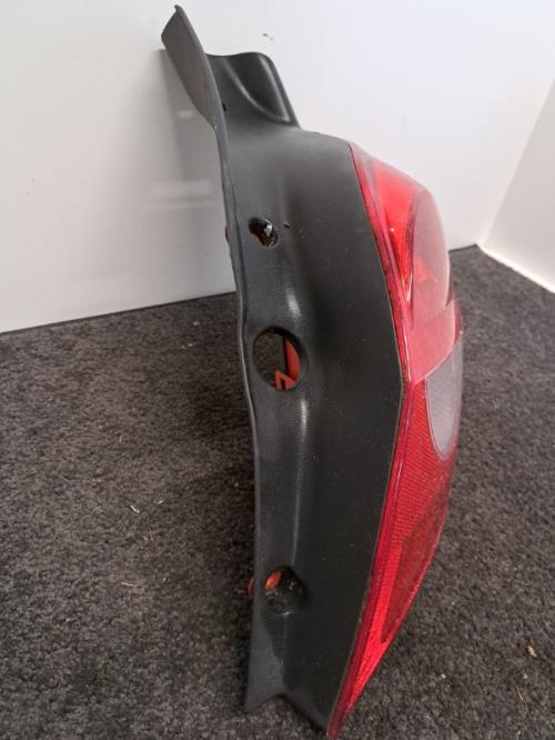 Image Feu arriere principal droit (feux) - RENAULT CLIO 3