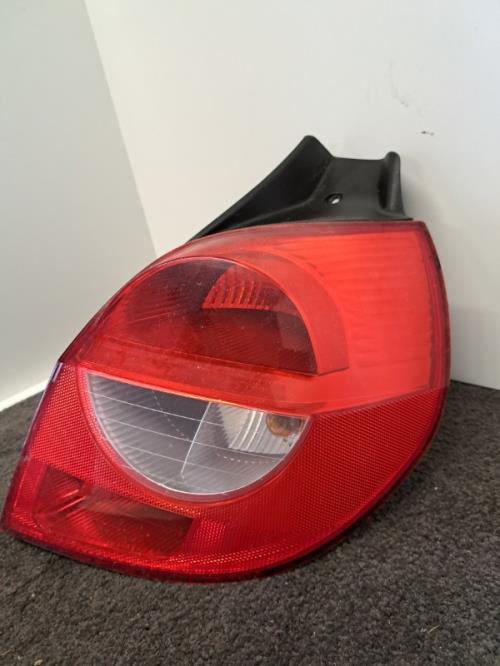 Image Feu arriere principal droit (feux) - RENAULT CLIO 3