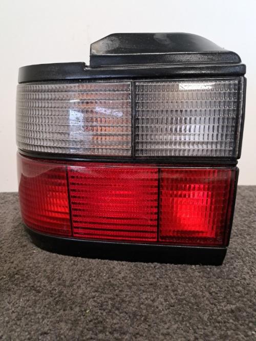 Image Feu arriere principal gauche (feux) - ROVER 200 1