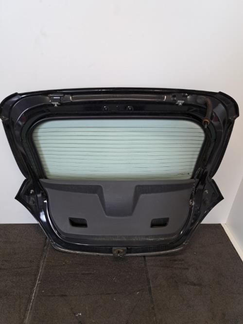 Image Malle/Hayon arriere - OPEL CORSA D
