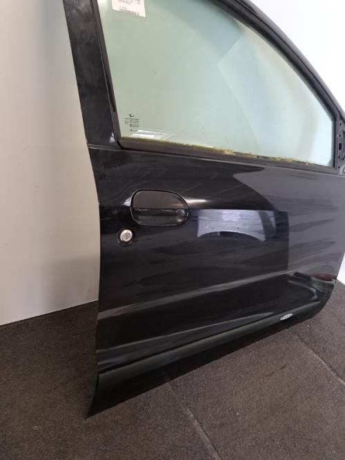 Image Porte avant droit - DAIHATSU CUORE 3