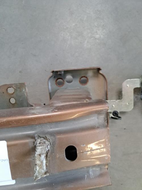 Image Renfort pare choc avant (traverse) - FORD B-MAX
