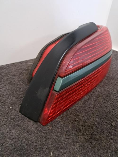 Image Feu arriere principal droit (feux) - PEUGEOT 406