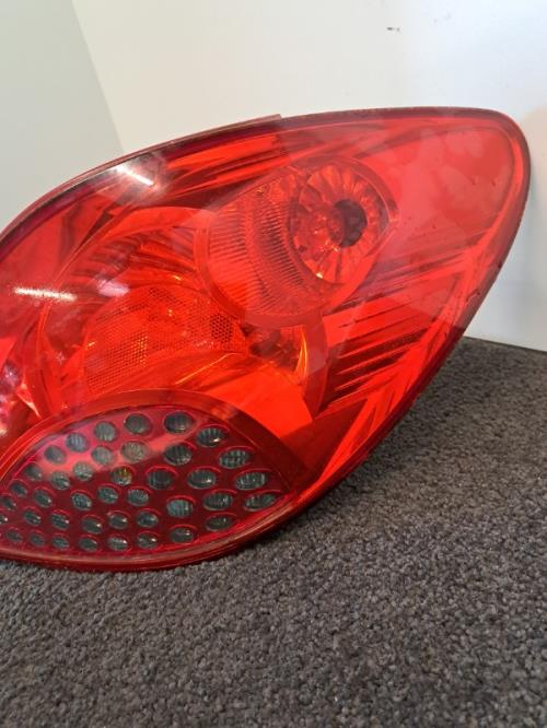 Image Feu arriere principal droit (feux) - PEUGEOT 207