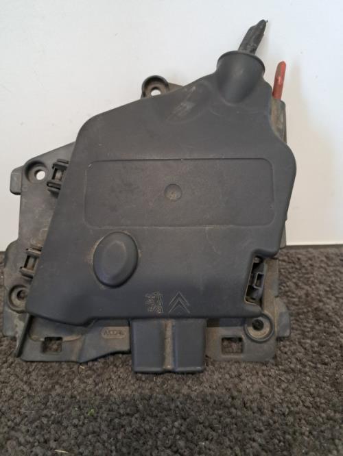 Image Porte fusible - PEUGEOT 207