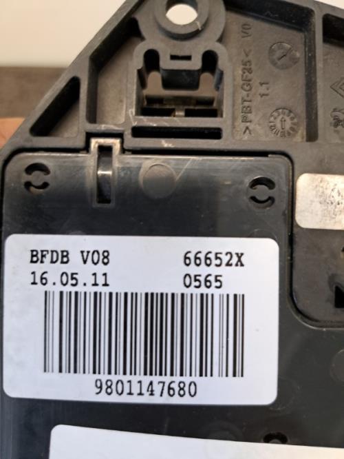 Image Porte fusible - PEUGEOT 207