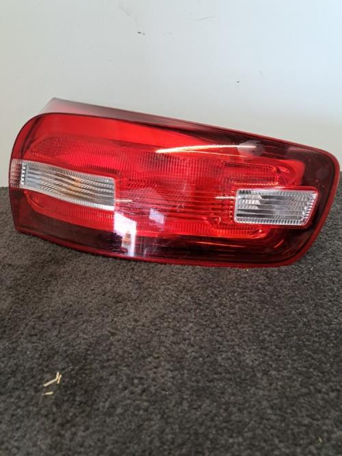 Image Feu arriere principal gauche (feux) - CITROEN C4 PICASSO 2