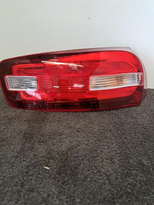 Image Feu arriere principal droit (feux) - CITROEN C4 PICASSO 2