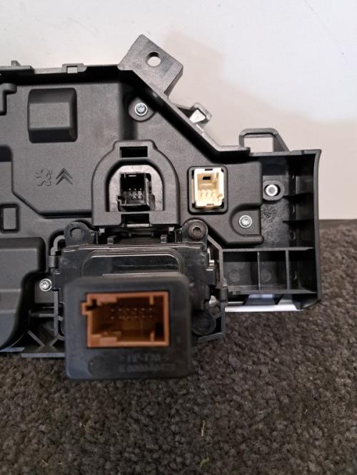Image Ecran GPS - CITROEN C4 PICASSO 2
