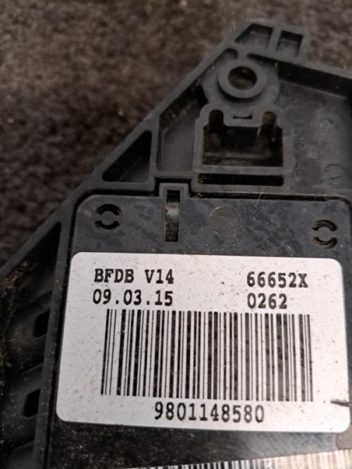 Image Porte fusible - CITROEN C3 PICASSO