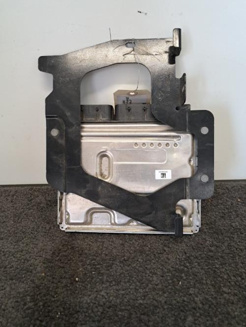 Image Calculateur moteur - RENAULT TRAFIC 3 COURT