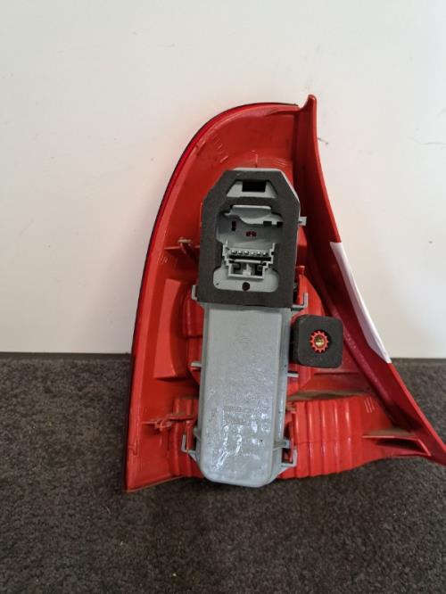 Image Feu arriere principal droit (feux) - RENAULT CLIO 2