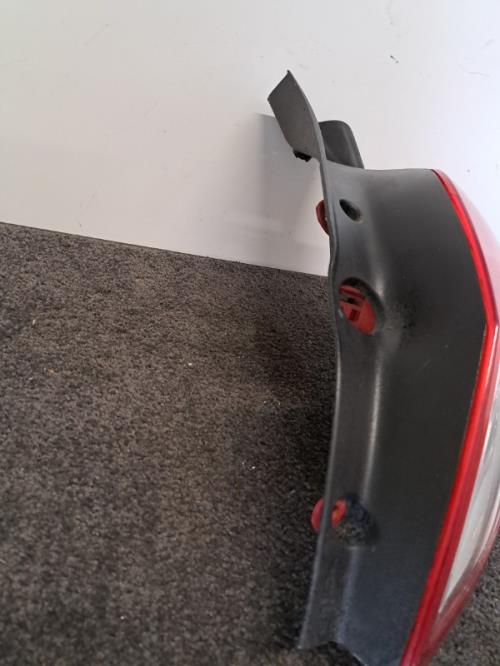 Image Feu arriere principal droit (feux) - RENAULT CLIO 3