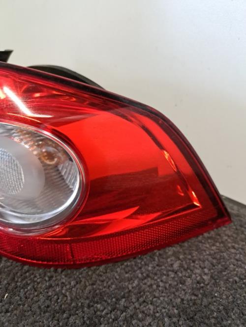 Image Feu arriere principal droit (feux) - RENAULT LAGUNA 2