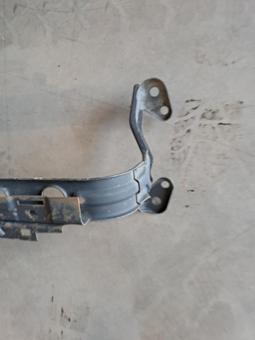 Image Traverse inferieure - VOLVO S 40 2