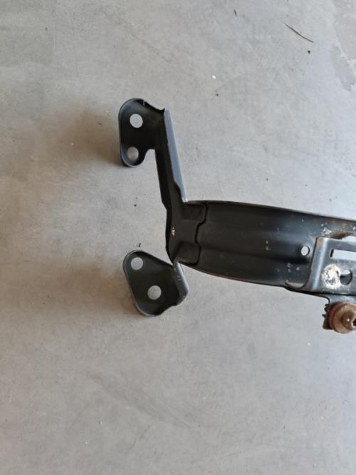 Image Traverse inferieure - VOLVO S 40 2